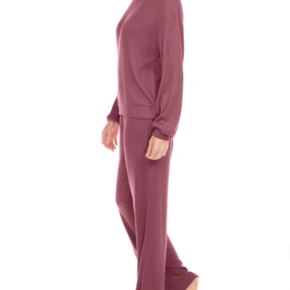 ⭐️ Firm Price ⭐️ NWT Honeydew pink Pajama Set Cozy loungewear - Picture 5 of 8